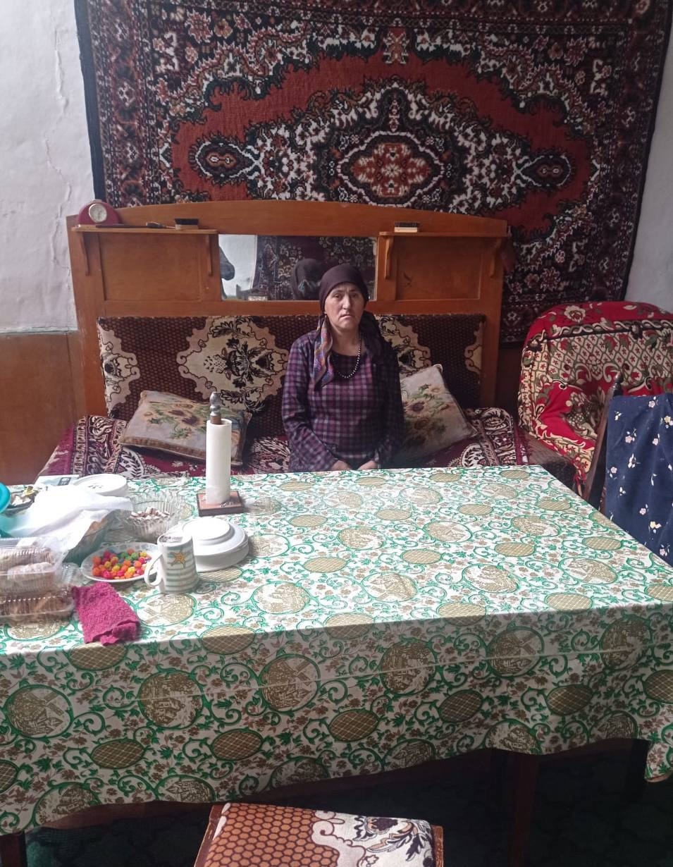 Оказание социально-бытовых услуг подопечным Центра.